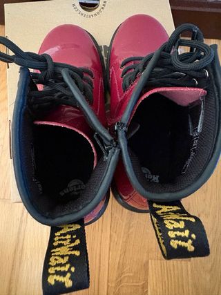 Botas Dr. Martens rojas charol - 1460 J