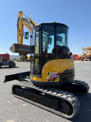 Mini excavadora Yanmar VIO50