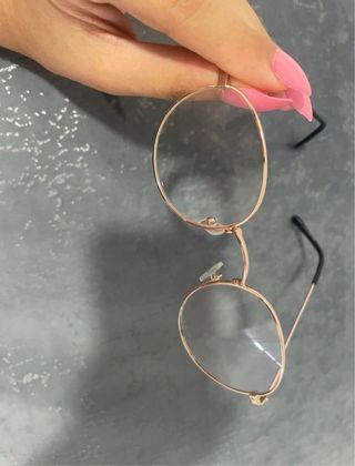 Gafas de vista doradas