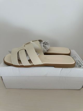 Sandalias pala-talón beige