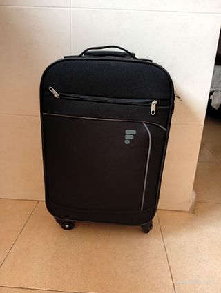 Maleta de cabina negra