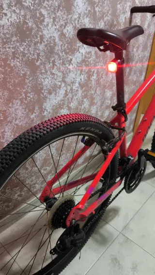 Bicicleta Montaña Rockrider Roja