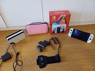 Nintendo Switch OLED 7 64 GB + Accesorios
