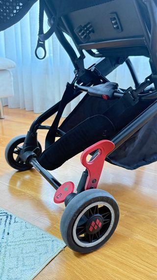 Silla de paseo Maclaren Atom Negra