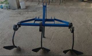 Acaballonador trisurco