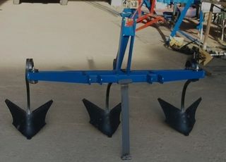 Acaballonador trisurco