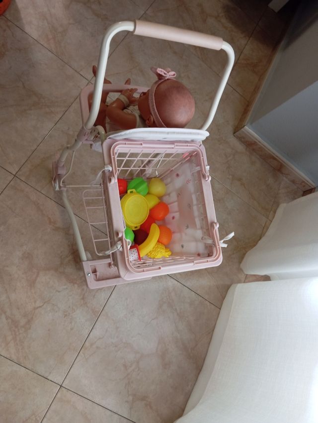 Carrito de la compra y portabebés de juguete