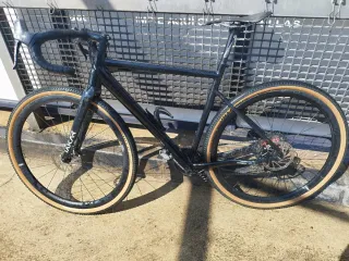 Bicicleta Gravel Megamo Jakar 20 mejorada
