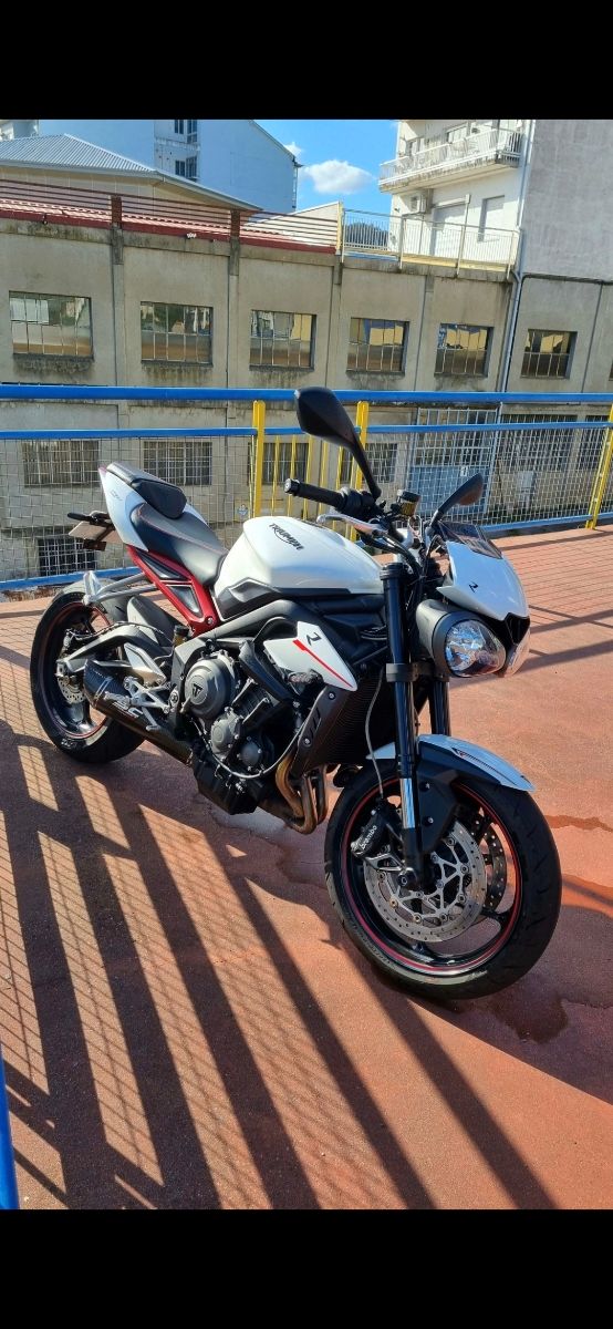 Triumph Street Triple 765 R.