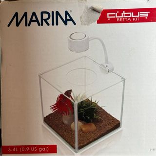 Transportín pez y lámpara pecera