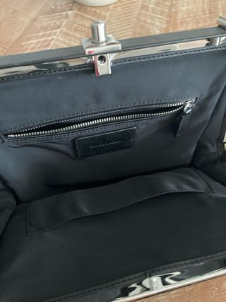 Bolso Bimba y Lola  rayas topo y negro en tela . 