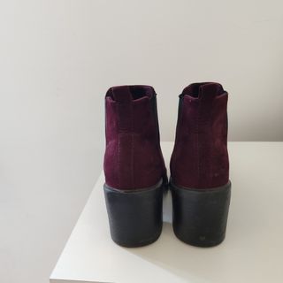 Botas Stradivarius granate