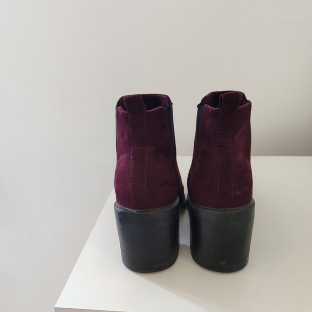 Botas Stradivarius granate