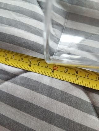 Jarrón de cristal transparente