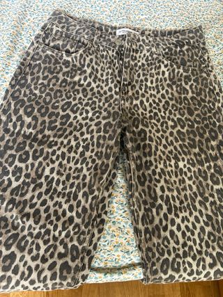Pantalón ancho estampado leopardo