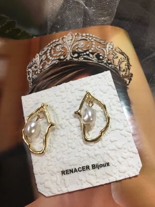 Pendientes Contorno Perla Barroco Dorados