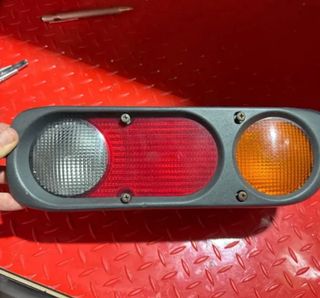 Intermitente trasero derecho Nissan Terrano