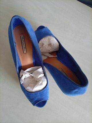 Zapatos de tacón azul Peep Toe