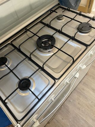 Cocina de gas con  horno OJO! Recogida MÁLAGA
