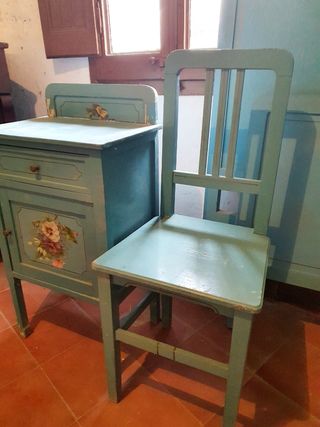 Cama individual pintada a mano