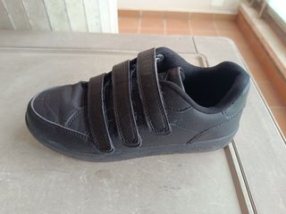 Zapatillas UTWO negras talla 37