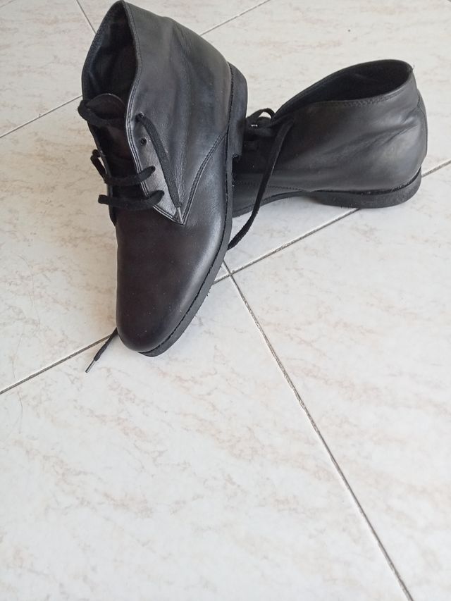 Stivaletti uomo in pelle nera