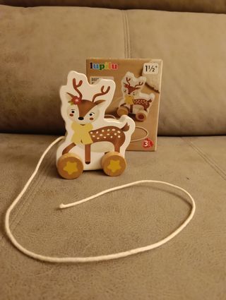 Juguete de madera reno arrastrable Lupilu