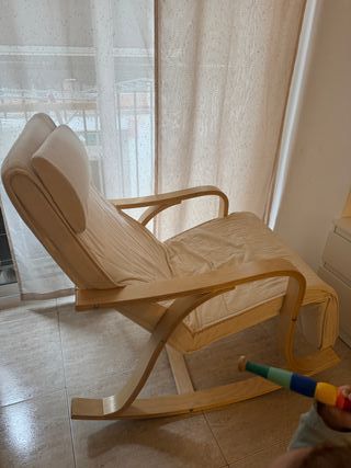 Mecedora / Sillón Tumbona Beige y Madera