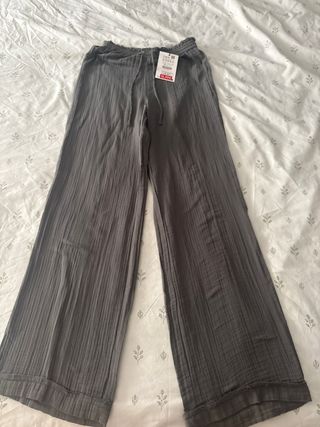 Pantalón lino gris ancho