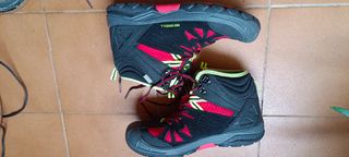 Botas Merrell Impermeables T 35 Nuevas 