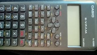 Calculadora Científica Casio FX-82MS