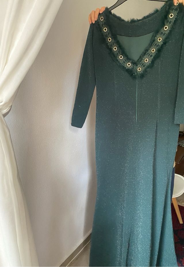 Vestido fiesta verde con pedrería