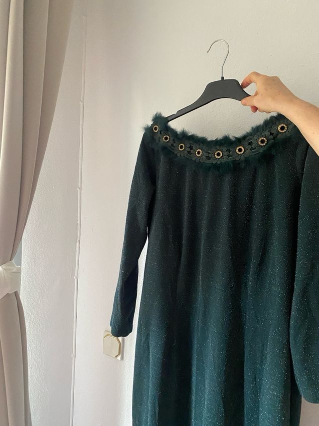 Vestido fiesta verde con pedrería