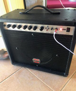 Amplificador Guitarra Brand X X-25R Negro