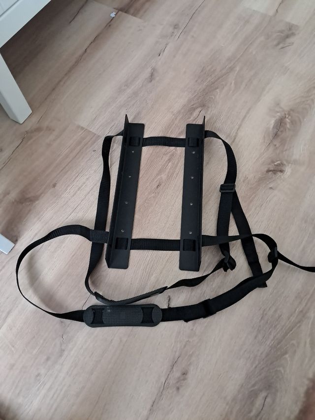 Soporte para Torre de PC Ajustable