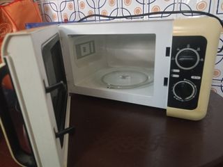 Microondas Mecronda 
Desponible 2. 
15 cada una