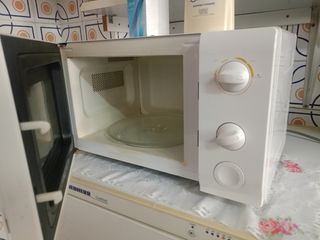 Microondas Mecronda 
Desponible 2. 
15 cada una