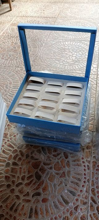 Cajas para pulseras y  stan dcoración 
