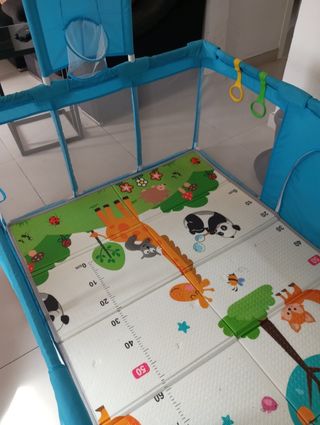 Parque infantil para bebés...Como nuevo..180x120