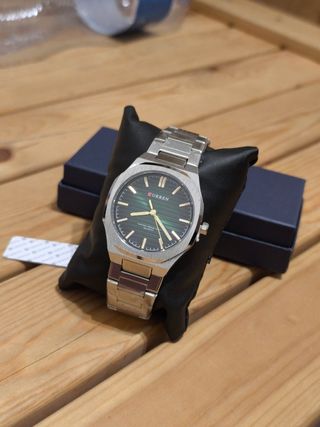 Reloj Curren Hombre Esfera Verde y Correa Plateada