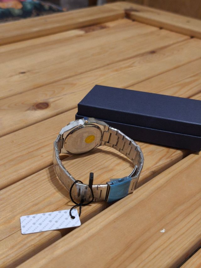 Reloj Curren Hombre Esfera Verde y Correa Plateada