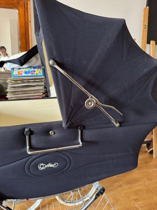 Cochecito Arrúe con sillita y accesorios