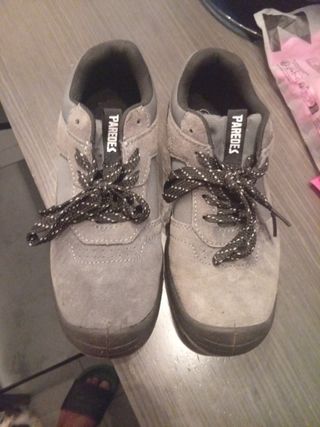 Zapatos de seguridad grises
