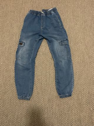 Pantalones cargo vaqueros Zara azules talla 13-14 