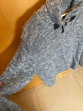 Suéter H&M Talla M Gris