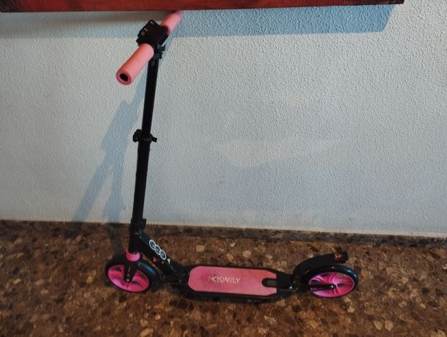 Patinete negro y rosa  Plegable