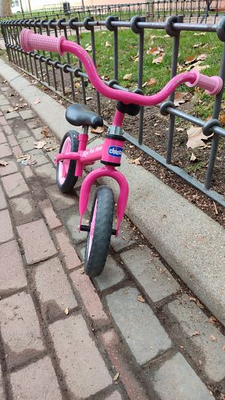 Bici correpasillos Chicco Rosa