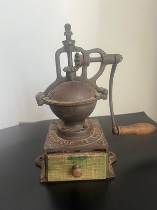 Molinillo de café vintage Peugeot Frères