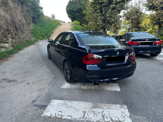 BMW 320 D E90