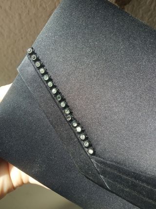 Bolso de fiesta negro con pedrería